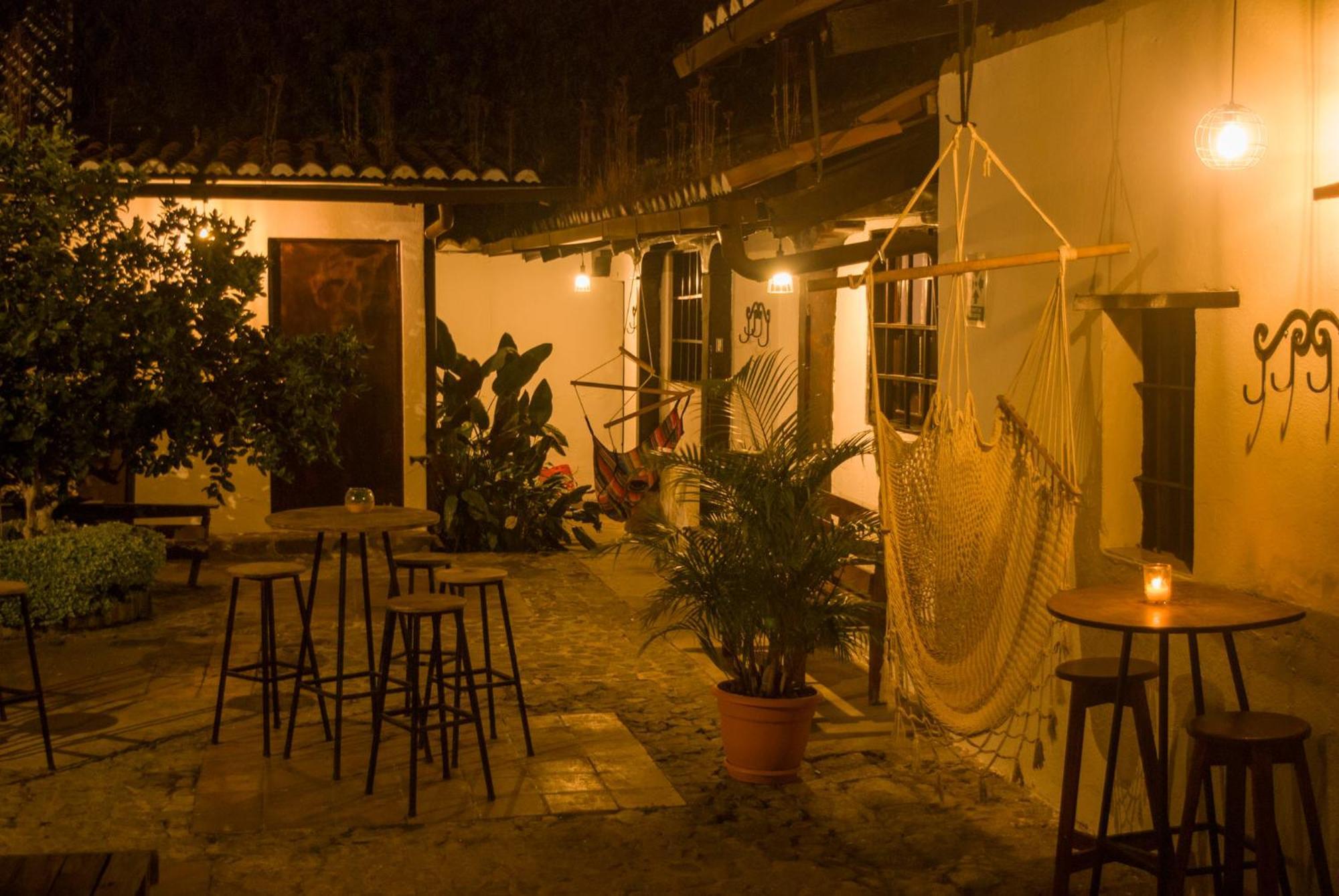 Tzunun Hostel Antigua Exterior foto