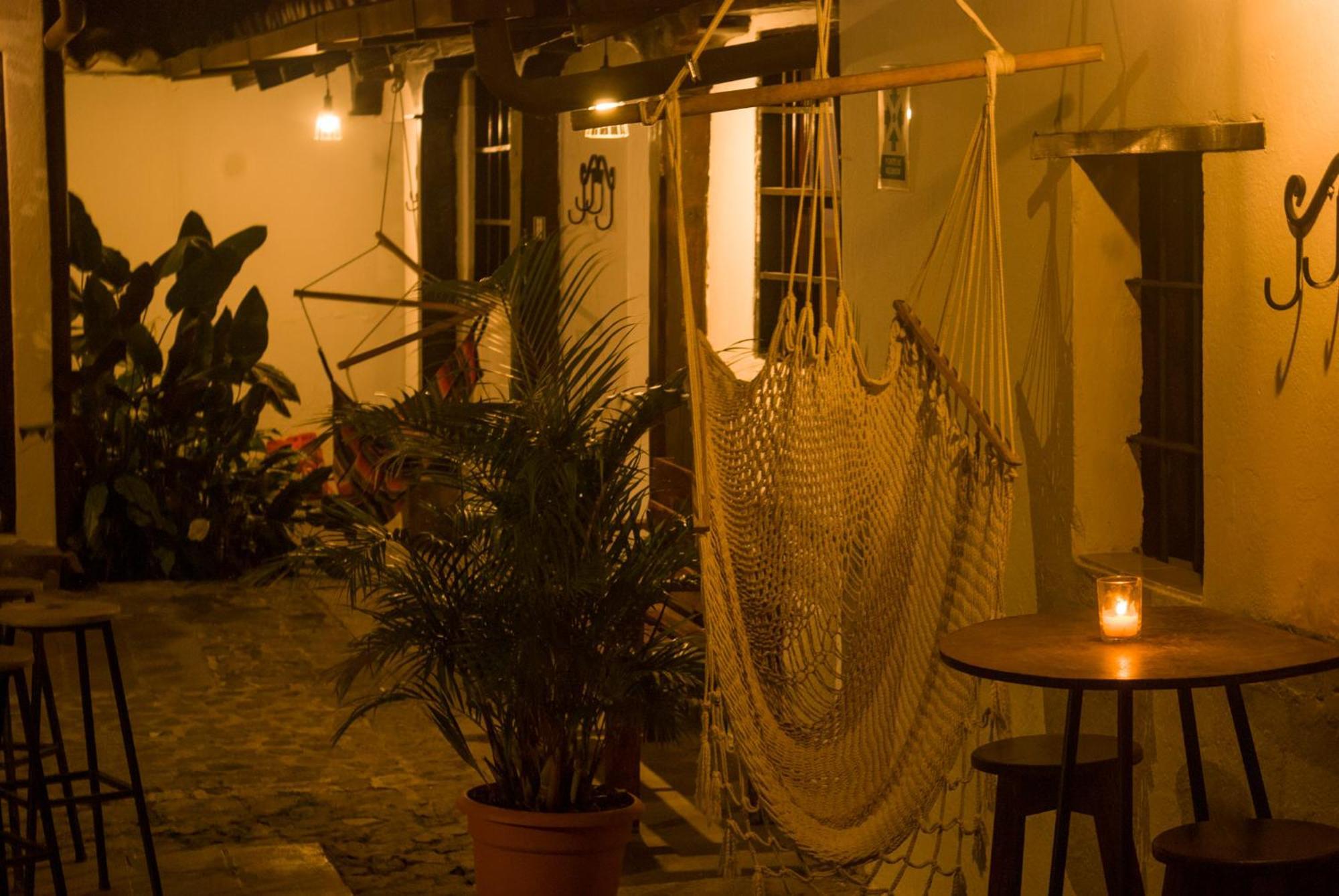 Tzunun Hostel Antigua Exterior foto